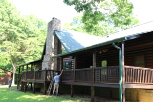 Log Cabin Restoration | Log Cabin Wash, Caulking And Staining 